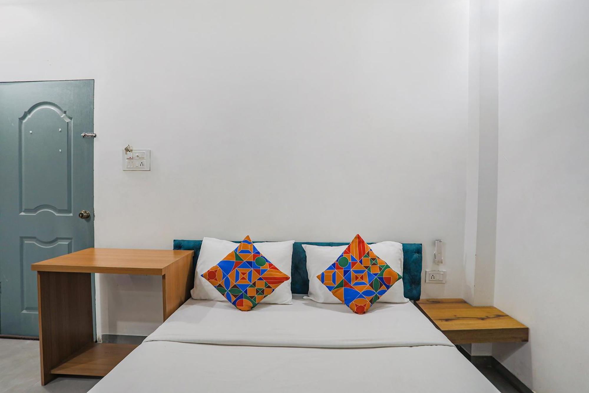 Hotel Fabexpress Pramila Prakash Nagpur Zewnętrze zdjęcie