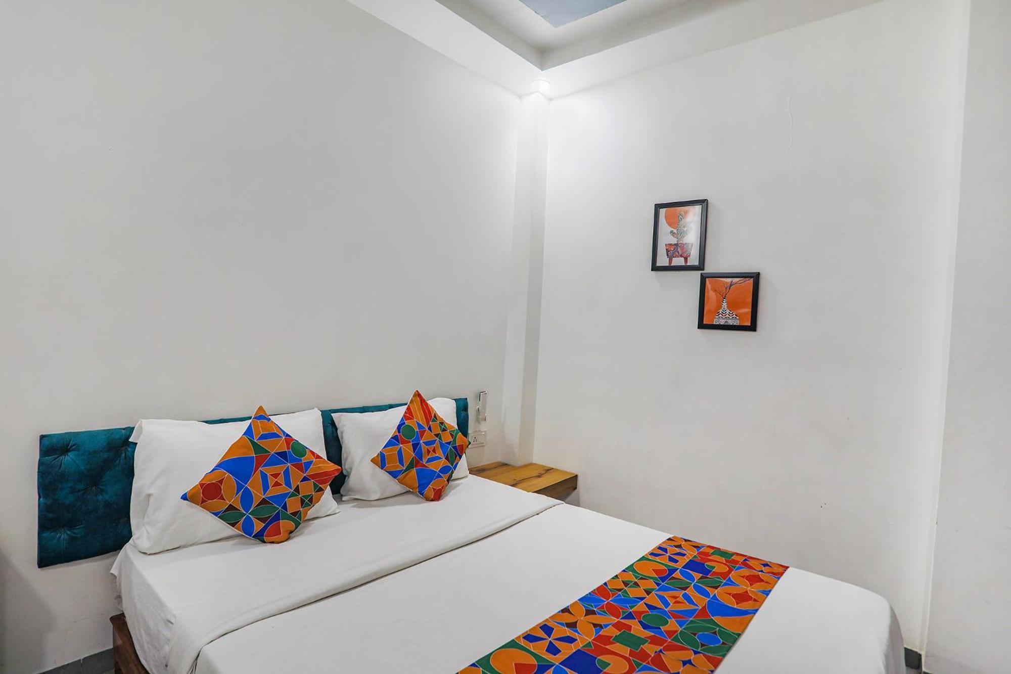Hotel Fabexpress Pramila Prakash Nagpur Zewnętrze zdjęcie