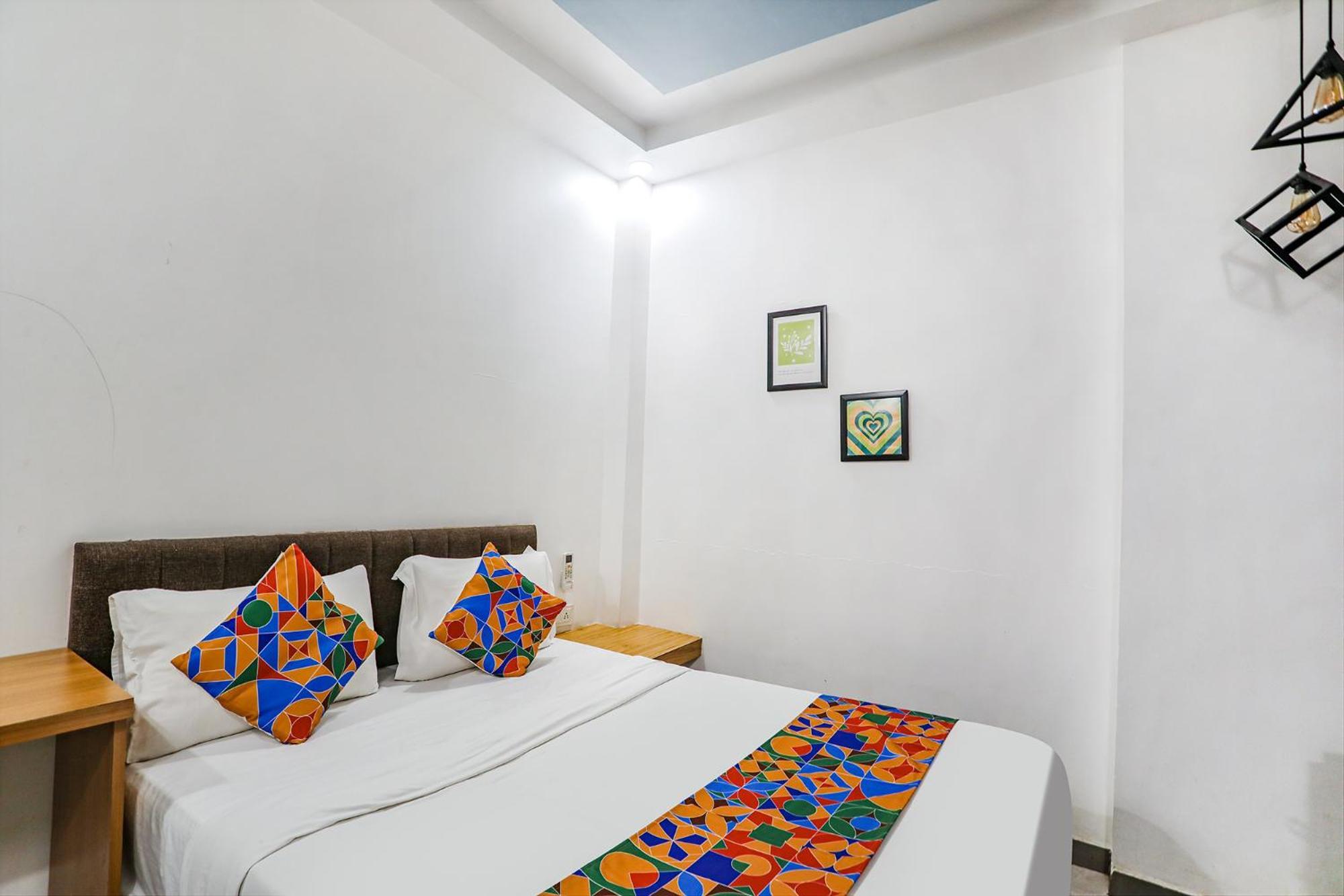 Hotel Fabexpress Pramila Prakash Nagpur Zewnętrze zdjęcie