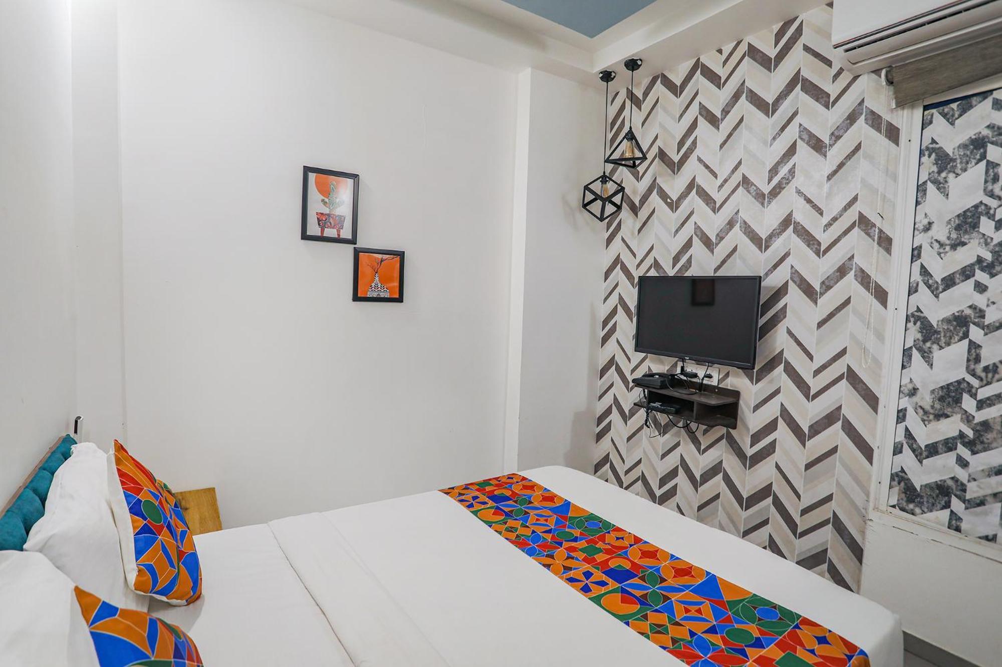 Hotel Fabexpress Pramila Prakash Nagpur Zewnętrze zdjęcie