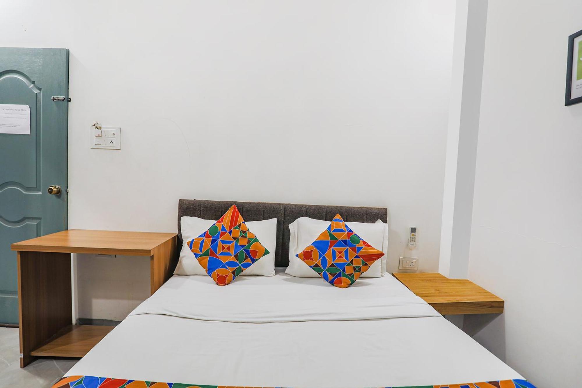 Hotel Fabexpress Pramila Prakash Nagpur Zewnętrze zdjęcie