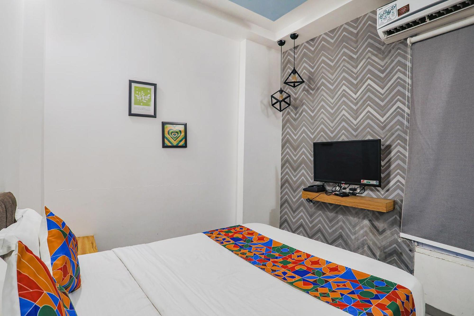 Hotel Fabexpress Pramila Prakash Nagpur Zewnętrze zdjęcie