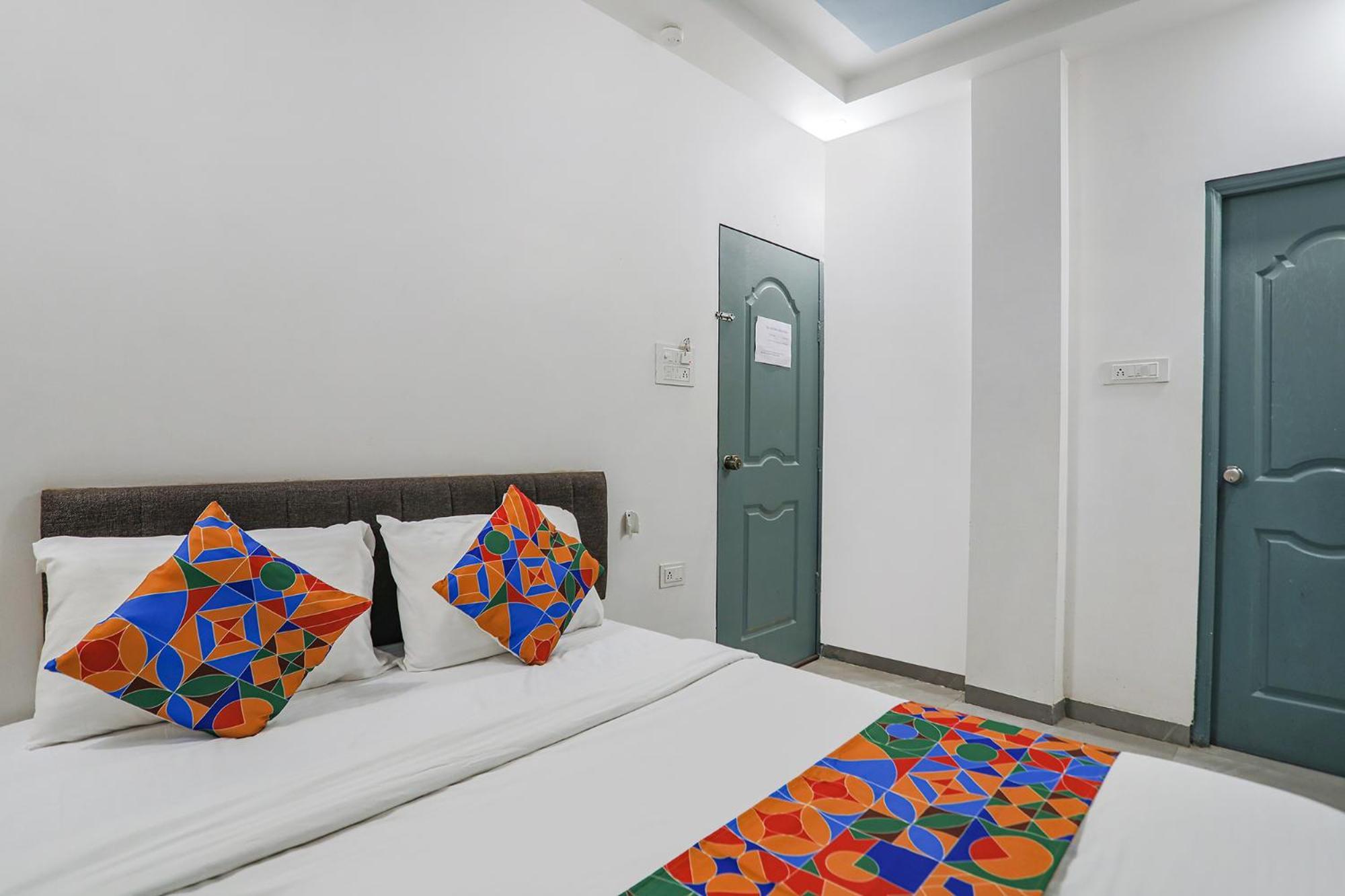 Hotel Fabexpress Pramila Prakash Nagpur Zewnętrze zdjęcie